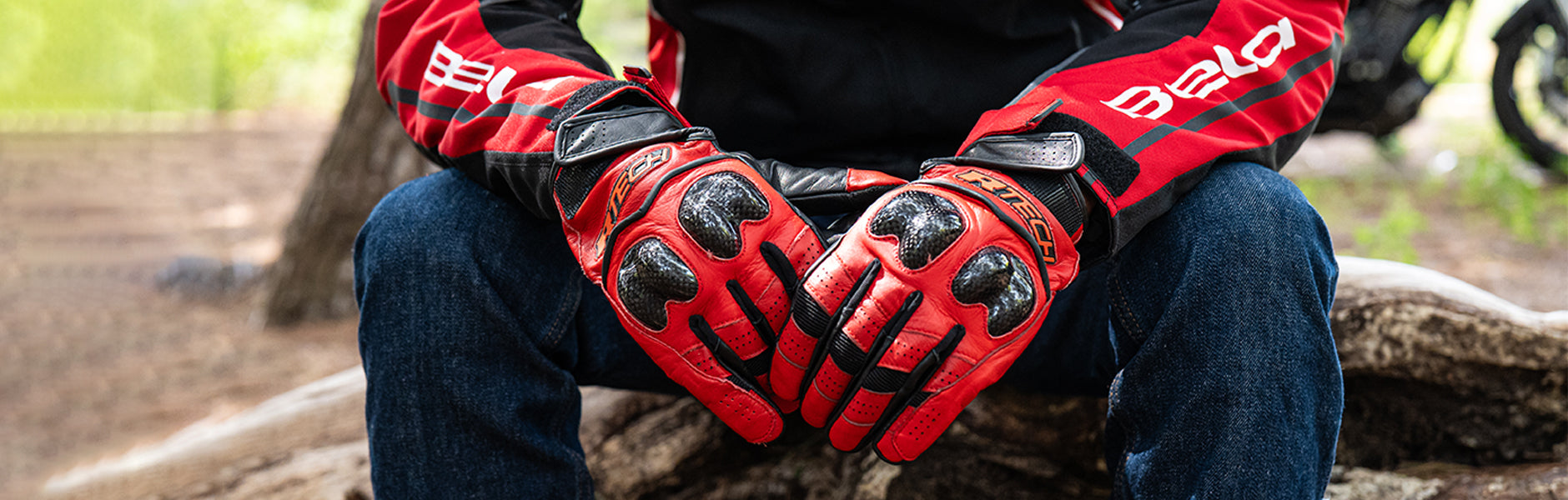Sua Motorcycle gloves keep you safe in your incidents with high protection