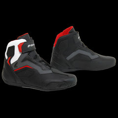 FORMA- BOTAS STINGER FLOW BLACK/WHITE/GREY - SECURTEX MOTOR S.L (t/a MaximoMoto)