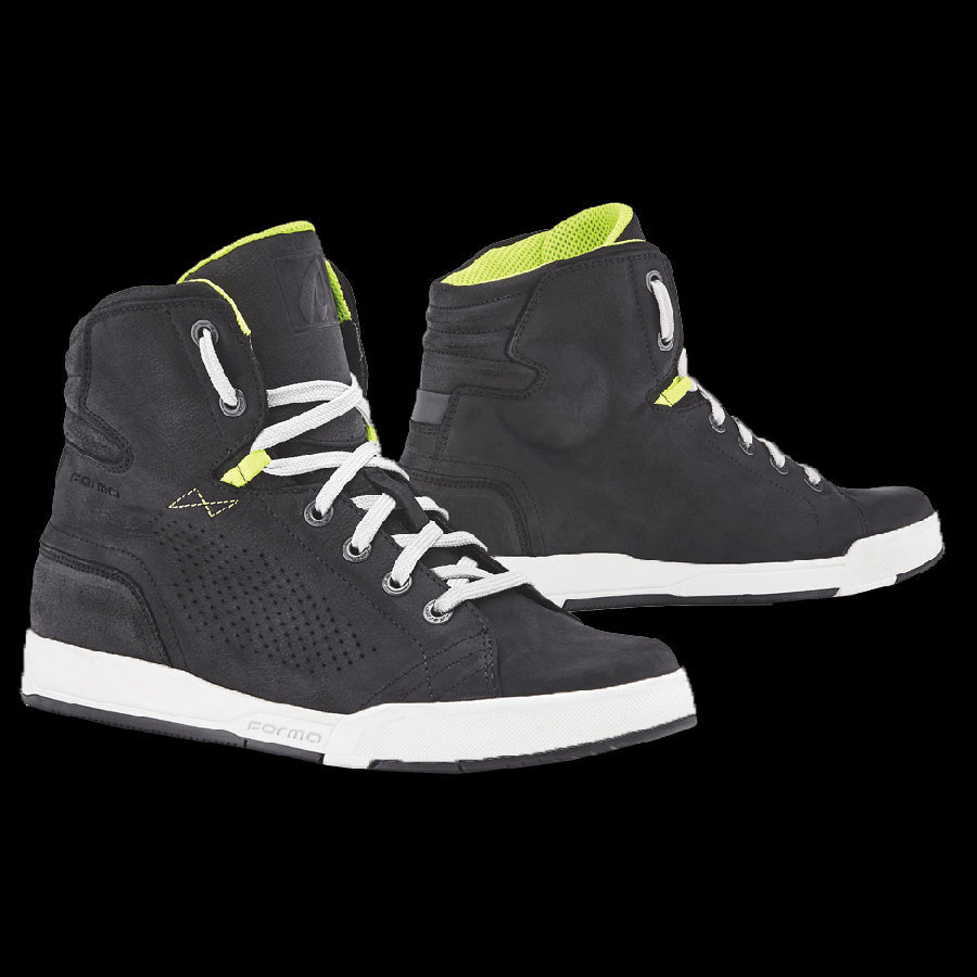 FORMA- BOTAS SWIFT FLOW BLACK/WHITE - SECURTEX MOTOR S.L (t/a MaximoMoto)