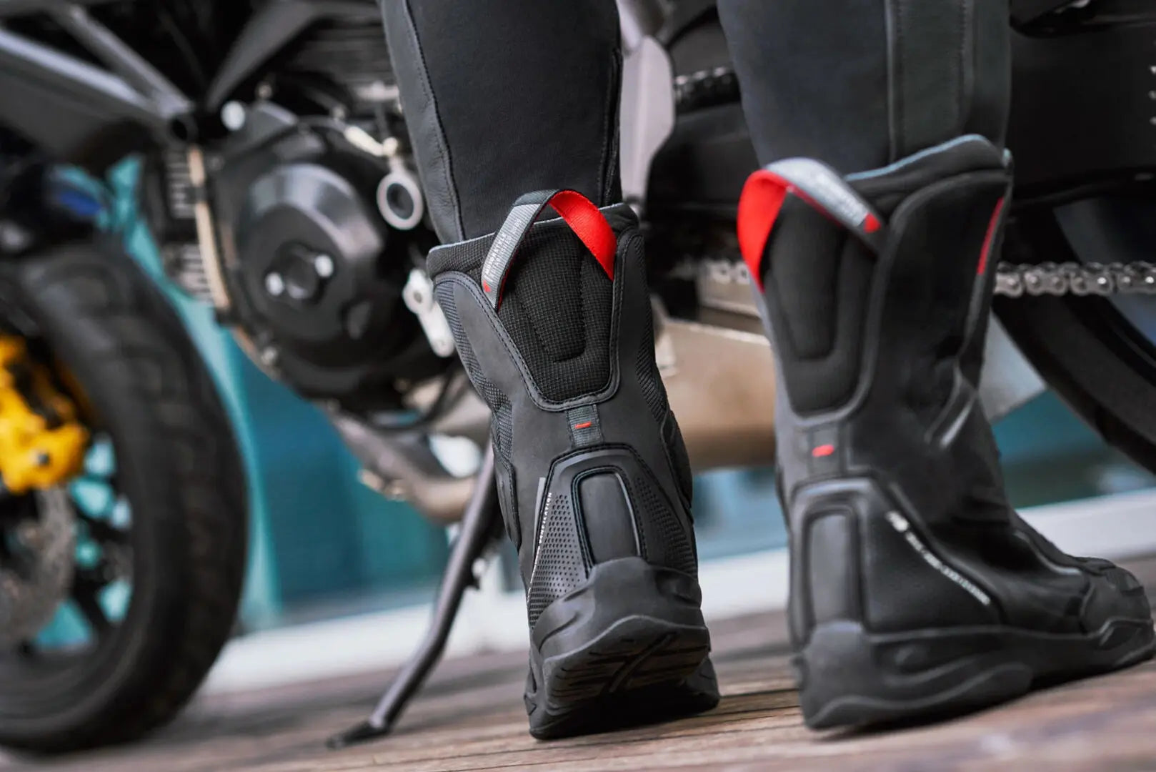 SHIMA STRATO MEN BOOTS NEGRO ROJO - SECURTEX MOTOR S.L (t/a MaximoMoto)