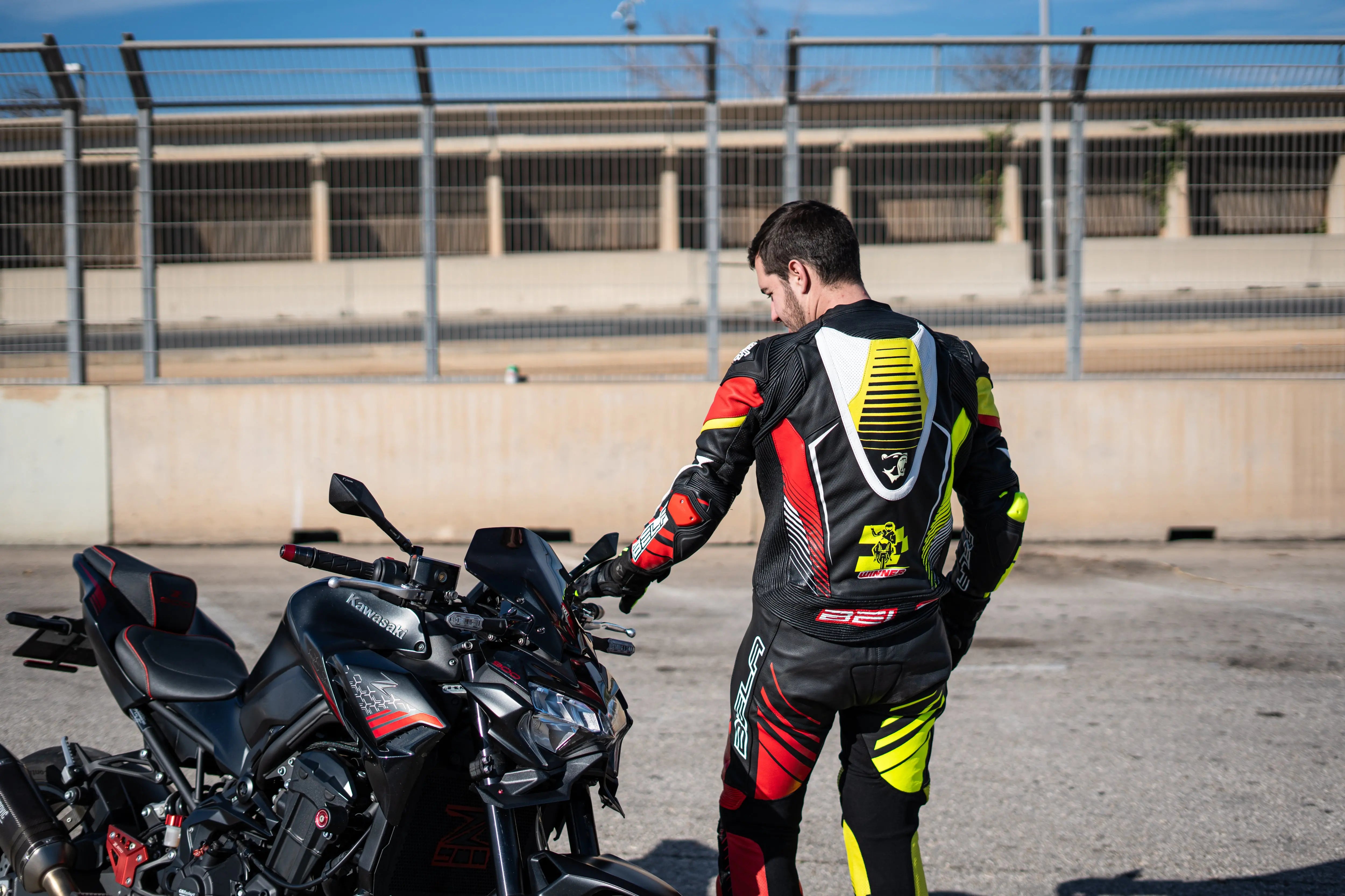 Bela Aragone Tuta da moto Nera/Rossa intera (1 PZ) 