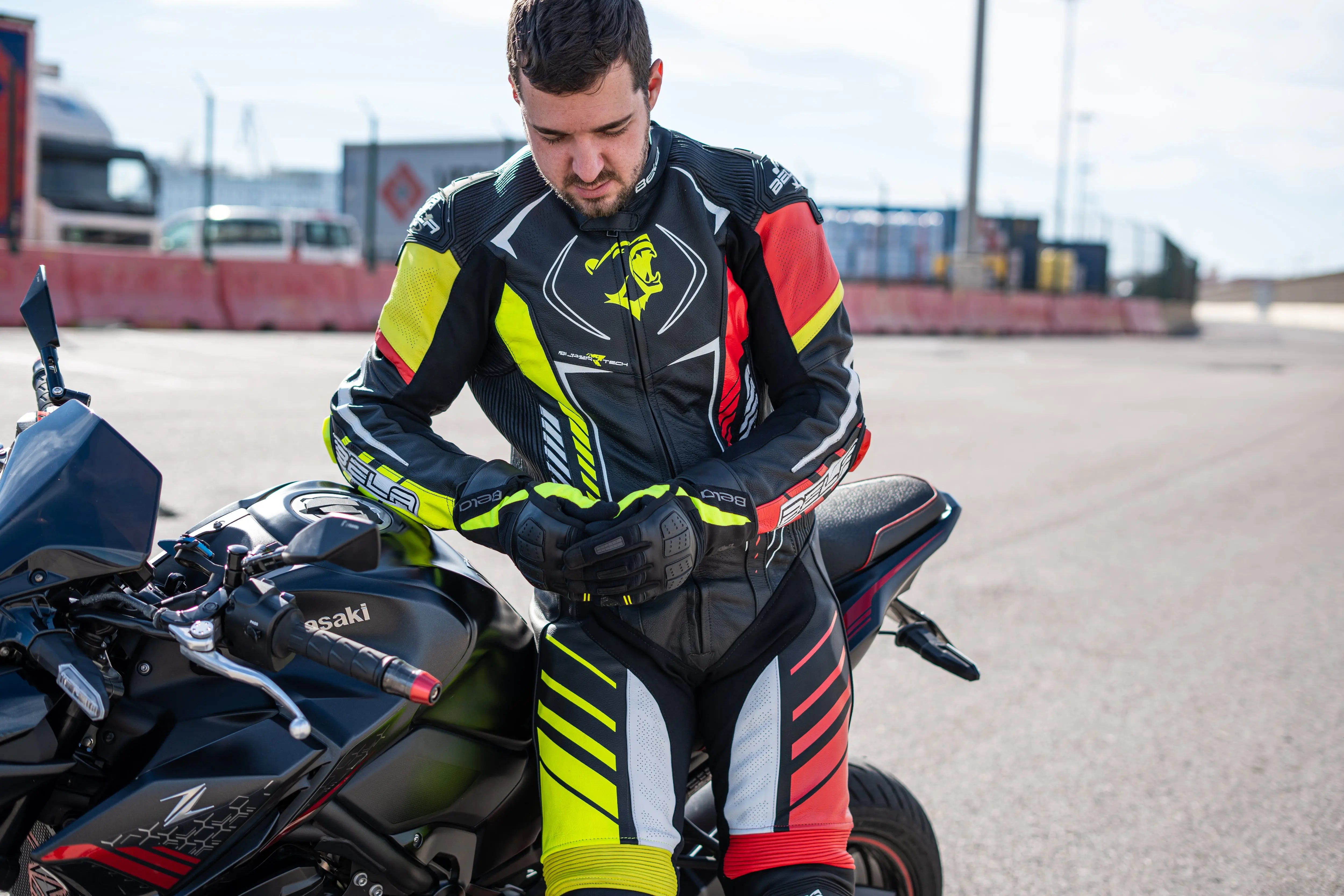 Bela Aragone Tuta da moto Nera/Rossa intera (1 PZ) 
