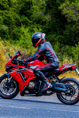 Shua Infinity Tuta Moto 2 pezzi Nero/Rosso 