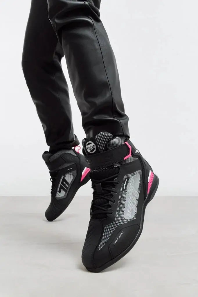 SEVENTY SD-BR2 VELOCE Botas De Moto Unisex De Verano Negro/Rosa/Blanco - BOTAS
